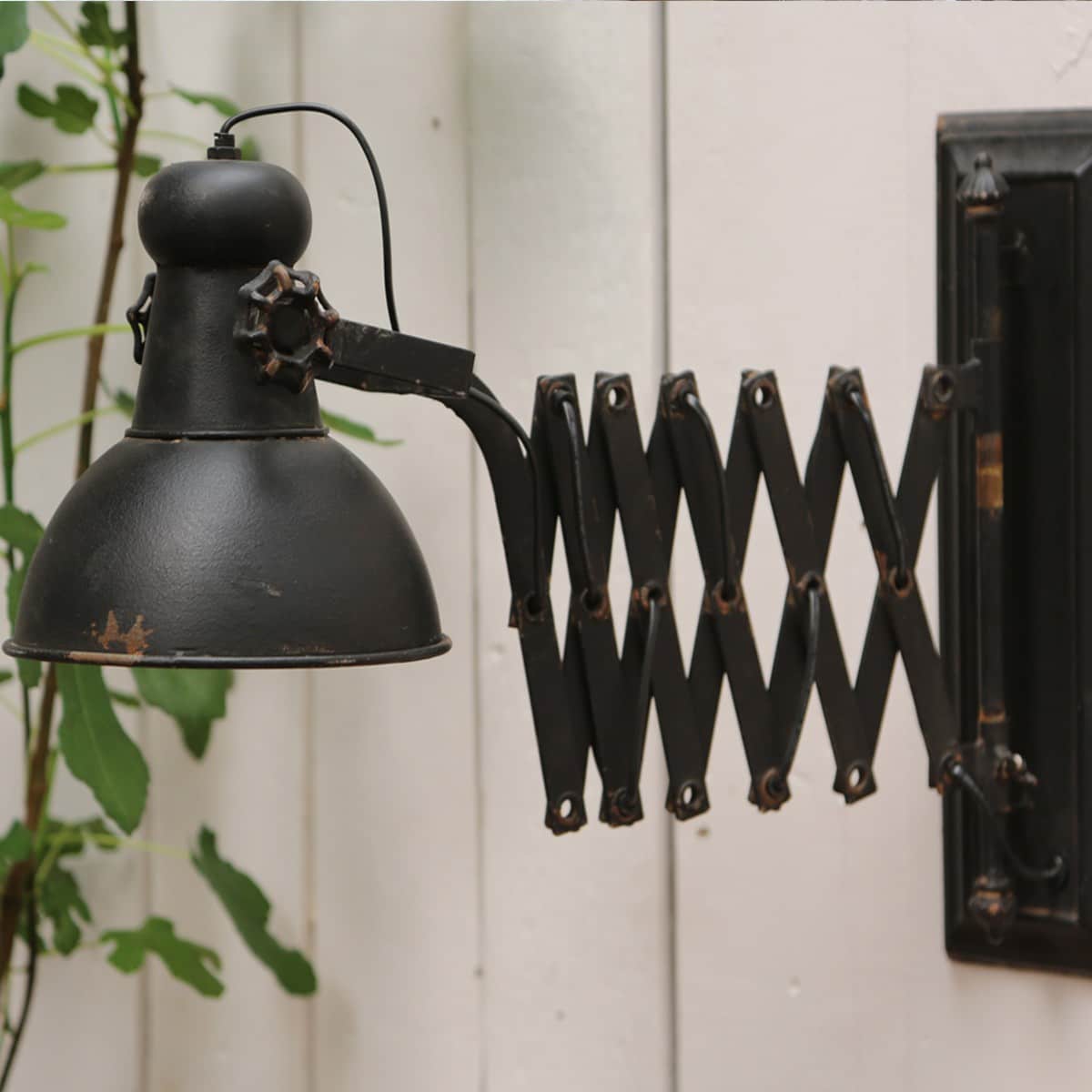 Vägglampa Factory utdragbar arm vintage fransk lantstil